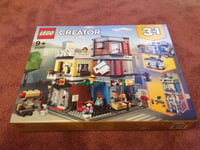 Lego Creator Townhouse Pet Shop & Café (31097) - NEW/BOXED/SEALED