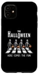 Coque pour iPhone 11 Trick or Treating Squelette Funny Halloween Funny Skeletons