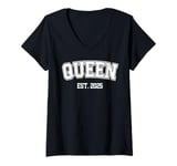 Womens Promoted To Queen Est 2024 Queenie Expect Baby 2025 V-Neck T-Shirt