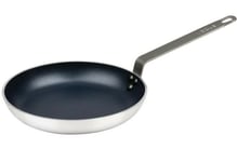 Frying Pan Heavy Duty Vogue Triple Non Stick Professional Omelette Pan 20cm