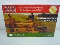 PLASTIC SOLDIER GERMAN PANZER 111 AUSF MODEL KIT WITH 3 PANZER TANKS 1:72 SCALE