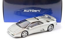 1:18 AUTOart Lamborghini diablo SE30 Jota 1995 Titanio/Argent Métallique