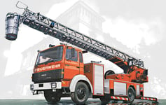Italeri 1/24 Iveco Magirus DLK 26-12 Fire Ladder Truck