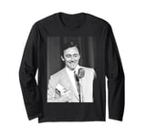 The Man From U.N.C.L.E. Robert Vaughn In London 1966 Long Sleeve T-Shirt