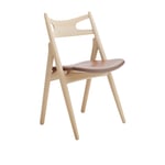 Carl Hansen - CH29P Sawbuck Chair, Vitoljad Ek, Lädergrupp C Sif - 92 - Matstolar - Hans J. Wegner - Träfärgad - Läder/Trä