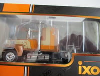 MINIATURE  FORD LTL  1/43  TRACTEUR IXO TR148.22 1978 CABINE ARRIERE