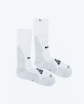 NIKE ACG U ACG OUTDOOR CUSHIONED CREW SOCKS SUMMIT WHITE/LT SMOKE GREY Unisex SUMMIT WHITE/LT SMOKE GREY