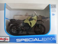 MOTO MINIATURE KAWASAKI KLR 650 BEIGE 1/18  MAISTO