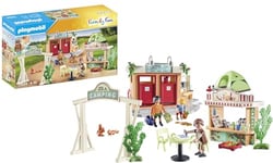 Playmobil 71424 Camping - Family Fun - Comprend Trois Personnages, Une Cuisine équipée, Un kiosque, des installations sanitaires avec Une Douche Fonctionnelle et des Accessoires - Dès 4 Ans