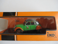 MINIATURE 1/43 CITROEN 2 CV  DEUCHIE IXO CLC 374 VERTE ORANGE