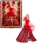 Barbie Signature, 2024 Holiday Blonde Fashion Doll Portant Une Robe avec Une Jupe à Carreaux, Cadeau de Collection saisonnier dans Un Emballage présentable, HRM65