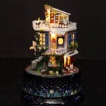 Creative DIY Dollhouse Dream House Miniature Rotate Music Box pölysuojalla LED-valolla