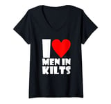 Womens I love men in kilts V-Neck T-Shirt