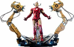 IRON MAN 2 - Iron Man Mark IV with Suit-Up Gantry 1/4 Action Figure Hot Toys