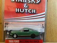 Greenlight 44855-B Starsky & Hutch 1966 Ford Mustang Fastba 1/64 brand new (b99)