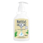 Le Petit Marseillais | Crème Lavante Mains Lait (flacon-pompe de 300 ml) – Savon mains liquide fabriqué à partir de lait végétal – 92 % d'origine naturelle et pH neutre pour la peau