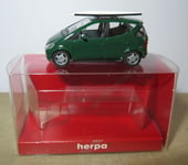 HERPA HO 1/87 MERCEDES-BENZ A-KLASSE VERT FONCE + PLANCHE DE SURF #022415 IN BOX