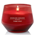 Bougie parfumée Yankee Candle Studio| Bougie moyenne Cannelle Pétillante | Bougie longue durée : 35 à 50 heures de combustion | Design en verre élégant avec cire rouge| Cadeau parfait pour femme