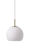 Frandsen - Ball Glass Taklampa Opal White Ø18 från Sleepo