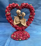 To Have and to Hold Skeleton Lovers Roses  Nemesis Now New Boxed Ornament