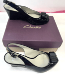 NEW! Clarks UK6D black patent Skyla Bahama peep toe wedge slingback sandals