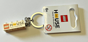 Lego House Exclusive - Home of the Brick Keyring In White Printed House - New