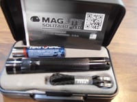 Mini Maglite Solitaire LED Black AAA Key Ring Flashlight BNIC