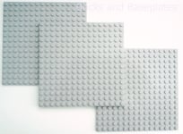 LEGO 3 x  LIGHT GREY PLATES Plate Baseplate 16x16 Pin -12.8cm x 12.8cm x 0.5cm