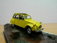 DIORAMA CITROEN 2CV FOR YOUR EYES ONLYJAMES BOND 007 1/43 EAGLEMOSS