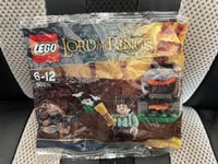 NEW RETIRED PROMO LEGO THE LORD OF THE RINGS 30210 FRODO WITH COOKING CORNER