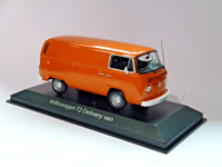 Fourgon VW Volkswagen Kombi T2 tôlé au 1/43 de Minichamps / Maxichamps 940053064