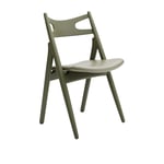 Carl Hansen - CH29P Sawbuck Chair, Lackerad Bok, Olive Green, Lädergrupp A Loke - 7240 - Spisestoler - Hans J. Wegner - Grønn - Lær/Tre