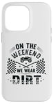 Coque pour iPhone 14 Pro Max Dirt Track Racing le week-end, nous portons un pilote de voiture Dirt Race