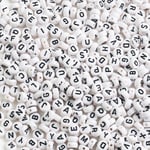 100/200/300 st 7 mm akryl färgglada vokaler Enkla bokstäver Runda platta pärlor DIY Hemlagat Halsband Armband Smycken Tillbehör Random Mix1 300pcs