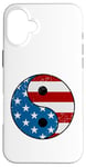 Coque pour iPhone 16 Plus Drapeau américain Yin et Yang rouge, blanc et bleu avec étoiles