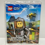 LEGO CITY - Livre + 2 Figurines à construire Aventures Volcaniques - NEUF