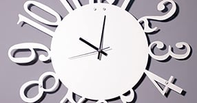 Homemania Horloge de Wall - Rangement, Livres - Mur, Salon, Chambre - Blanc en Métal, 50 X 0,15 X 50cm