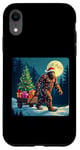 Coque pour iPhone XR Bigfoot Chapeau de Père Noël Lumières Sapin de Noël Sasquatch Pyjama