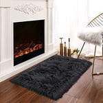 Latepis Tapis en Fausse Fourrure 60x90 cm Noir Moelleux Petit pour Chambre à Coucher Salon Décoration Tapis de Sol Lavable Shaggy à Poils Longs