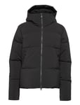 W Race Down Jacket Black Sail Racing