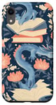 Coque pour iPhone XR Blue Art Deco Floral Dragon Livres Cottagecore Flower