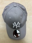 New Era MLB New York Yankees 9FORTY Baseball Cap OSFA BNWT Essential Grey