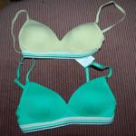 M&S 2 T Shirt Bras Non Wired 1 Green 1 Lemon Size UK 28B BNWT