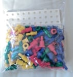 Square Peg Board 100 holes 20cmx20cm + 200 pegs for maths learning and games 3D