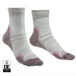 Bridgedale Socks Womens Hike UltraLight T2 Endurance Crew in Aubergine 710101