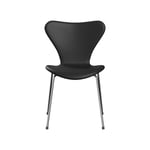 Fritz Hansen Sjuan 3107 helklädd stol läder soft black, kromat stålstativ