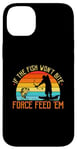 Coque pour iPhone 14 Plus Bowfishing Force Feed Them, pêcheur, arc et flèche