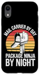 Coque pour iPhone XR Porte-courrier par jour Ninja By Night Postal Worker