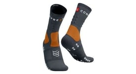 Chaussettes compressport hiking socks gris orange