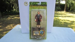 TOY BIZ LORD OF THE RINGS LE SEIGNEUR DES ANNEAUX " 111 BIRTHDAY BILBO " MINT